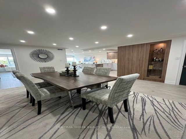 605 - 55 Skymark Dr