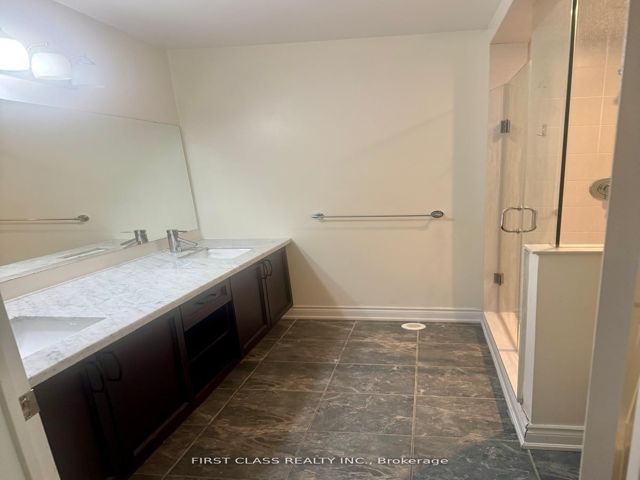 9 - 60 Hargrave Lane