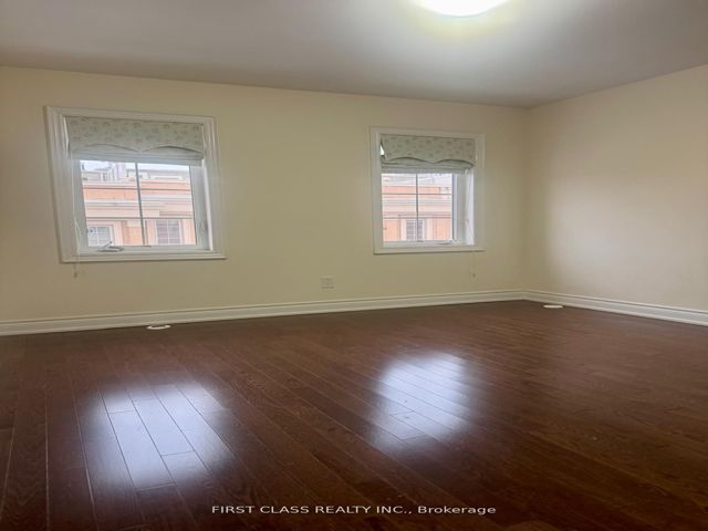 9 - 60 Hargrave Lane