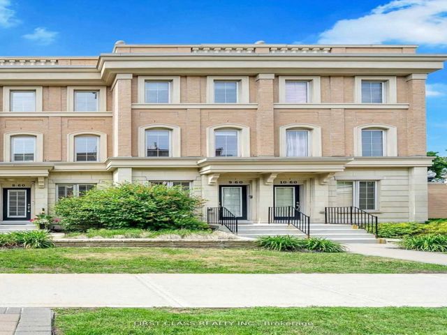 9 - 60 Hargrave Lane