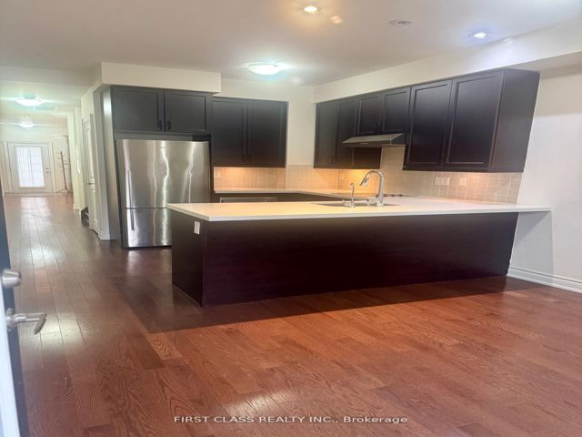 9 - 60 Hargrave Lane