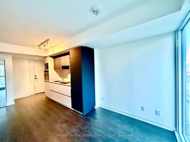 616 - 319 Jarvis St S