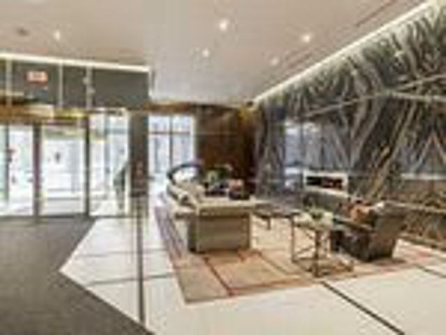 414 - 3018 Yonge St