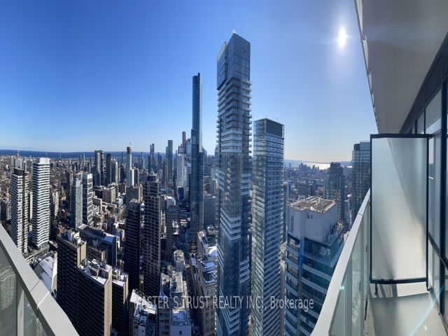 4904 - 501 Yonge St N