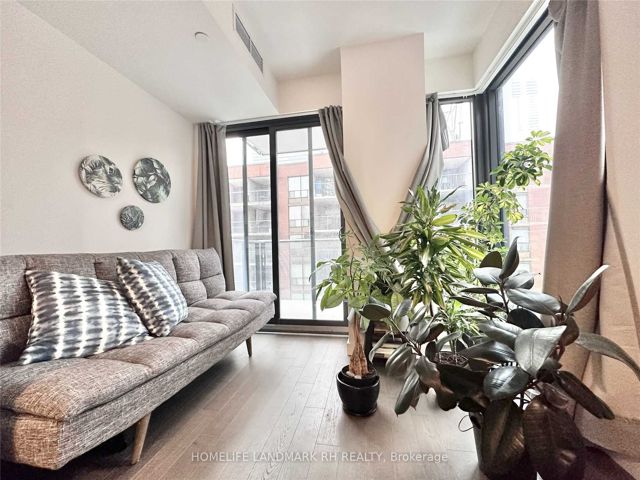 1003 - 2A Church St