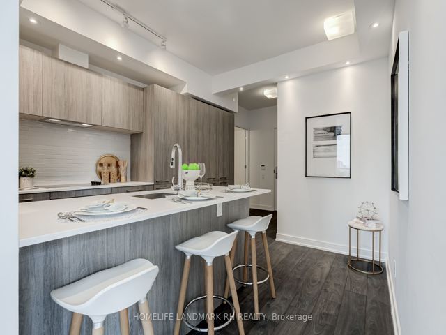 1109 - 3 Gloucester St