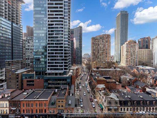 1109 - 3 Gloucester St