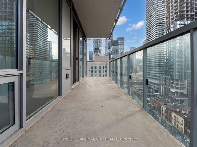 1109 - 3 Gloucester St