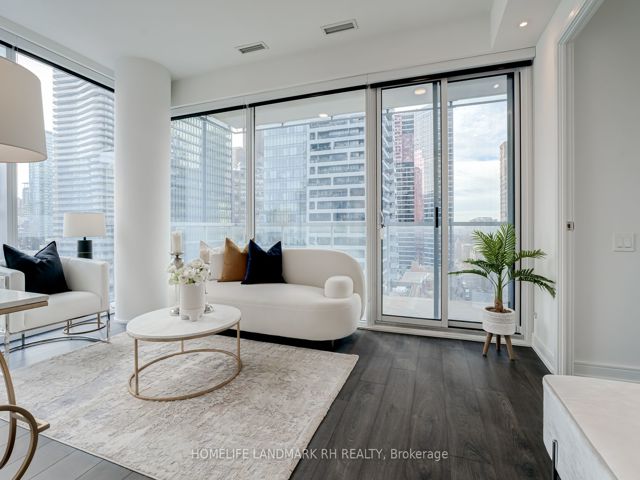 1109 - 3 Gloucester St