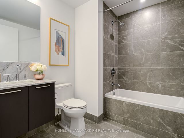 1109 - 3 Gloucester St