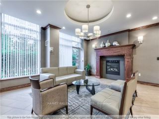 703 - 19 Barberry Pl