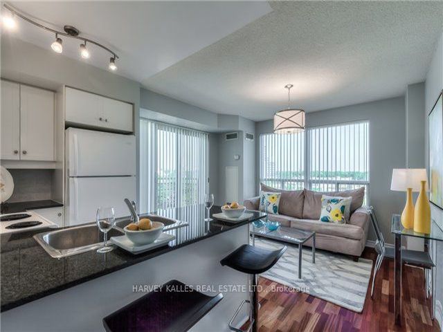 703 - 19 Barberry Pl