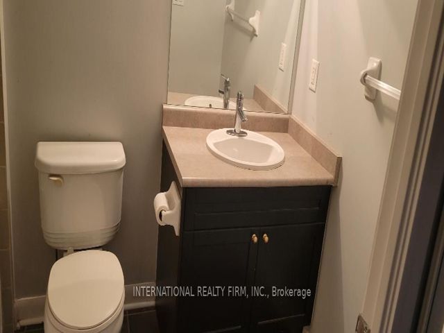 433 - 600 Fleet St N