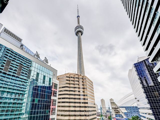 922 - 20 John St