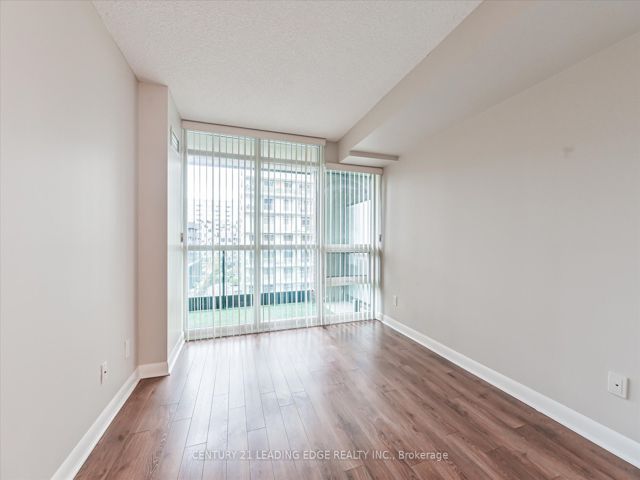 653 - 525 Wilson Ave