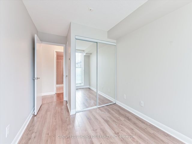 653 - 525 Wilson Ave