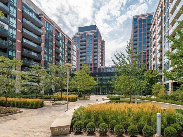 653 - 525 Wilson Ave