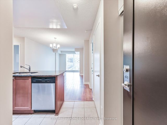 653 - 525 Wilson Ave