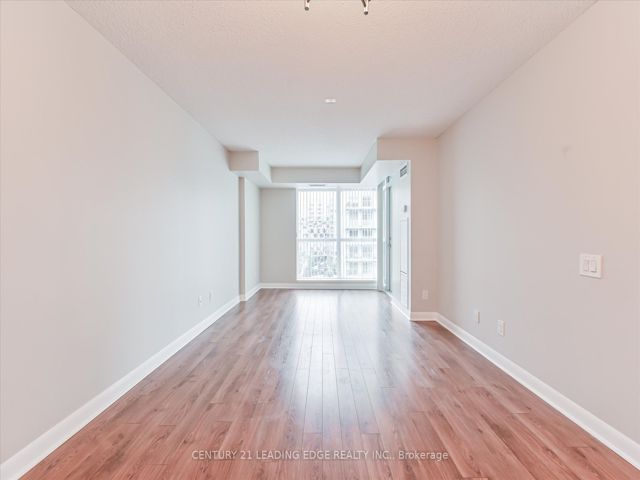 653 - 525 Wilson Ave