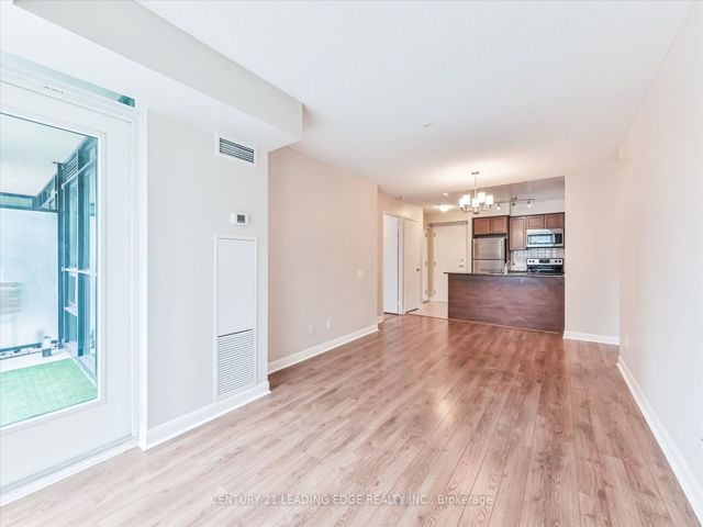 653 - 525 Wilson Ave