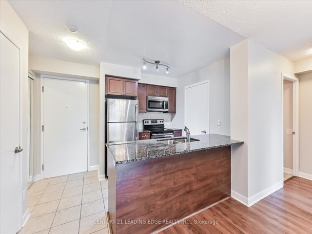 653 - 525 Wilson Ave