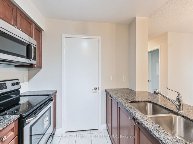 653 - 525 Wilson Ave