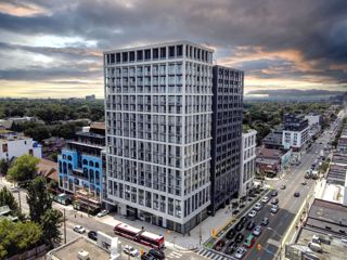 Ph06 - 2020 Bathurst St N