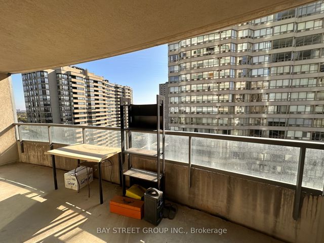 1909 - 18 Spring Garden Ave