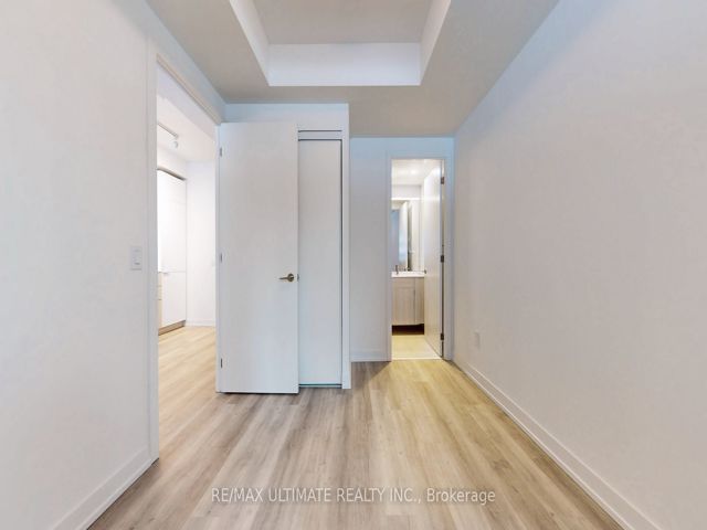 241 - 28 Eastern Ave