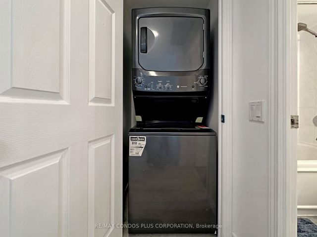 1112 - 30 Harrison Garden Blvd