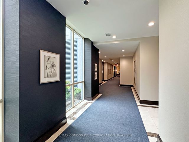 1112 - 30 Harrison Garden Blvd