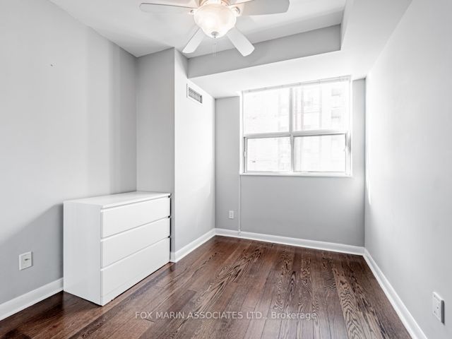 366 - 313 Richmond St E