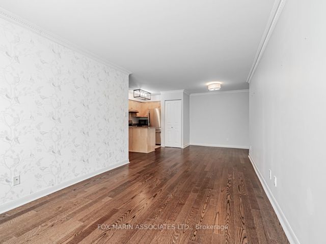 366 - 313 Richmond St E