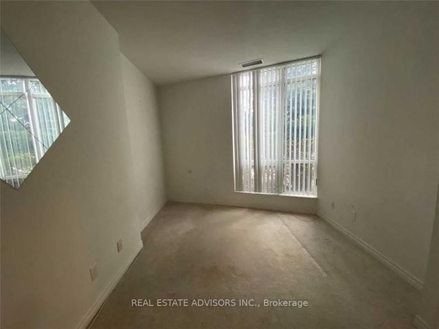 102 - 18 Holmes Ave