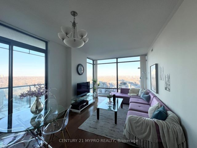 2109 - 18 Yorkville Ave