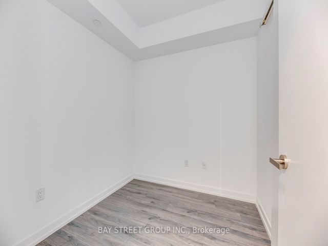 1116 - 77 Shuter St