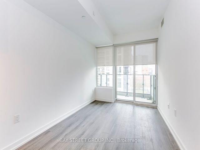 1116 - 77 Shuter St