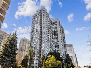 1015 - 7 Bishop Ave
