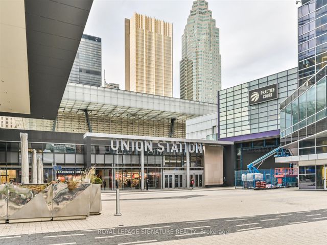 3007 - 55 Bremner Blvd