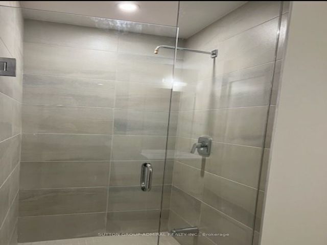 1806 - 188 Fairview Mall Dr
