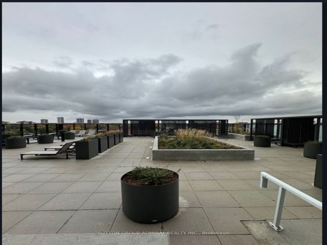 1806 - 188 Fairview Mall Dr
