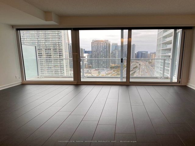 3008 - 19 Bathurst St
