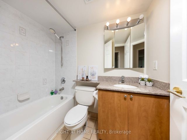 709 - 5508 Yonge St