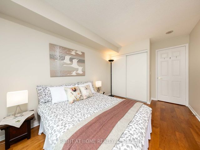 709 - 5508 Yonge St