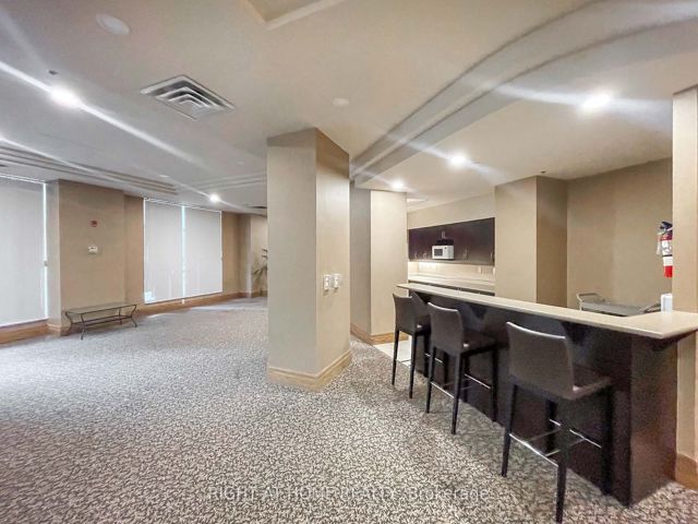 709 - 5508 Yonge St