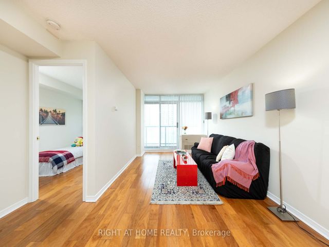 709 - 5508 Yonge St