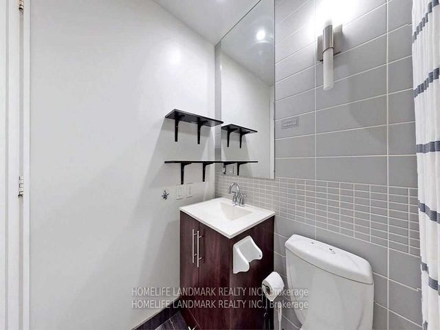 902 - 120 Homewood Ave