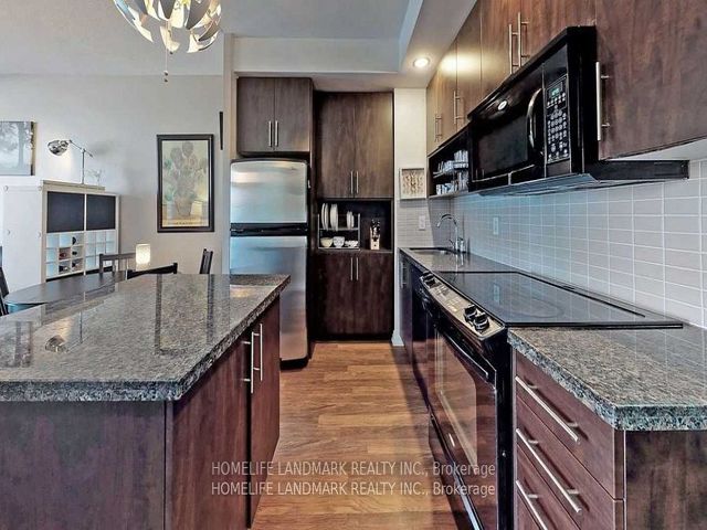 902 - 120 Homewood Ave