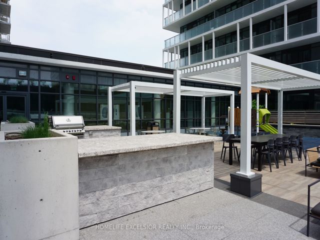 2202 - 225 Sumach St