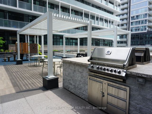 2202 - 225 Sumach St